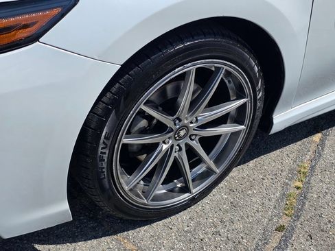 Used 2022 Toyota Camry XSE FWD image 11