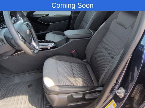 Used 2024 Chevrolet Trax LT w/ Driver Confidence Package FWD image 16