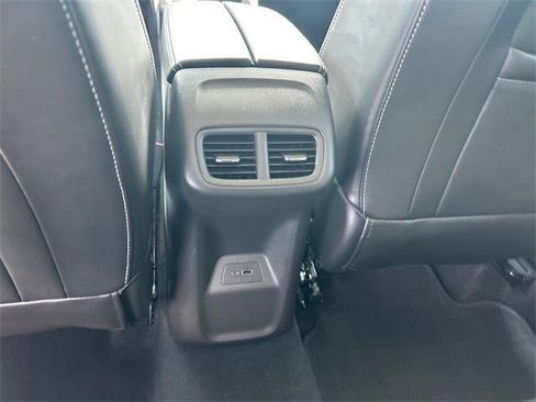 Used 2024 Buick Envision Sport Touring image 21