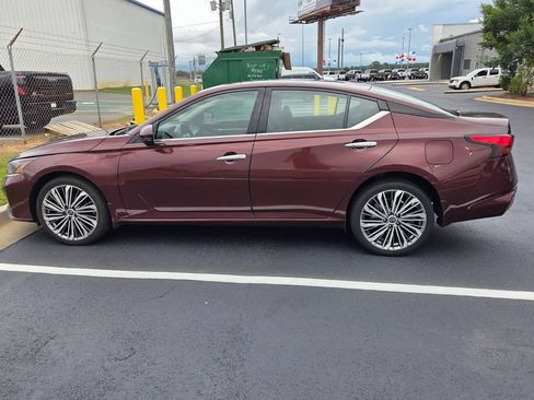 Used 2023 Nissan Altima 2.5 SL AWD/4WD image 4