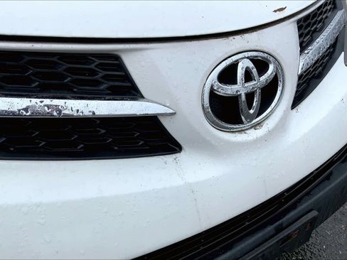 Used 2015 Toyota RAV4 XLE image 30