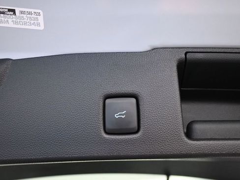 New 2025 Ford Escape SE image 9