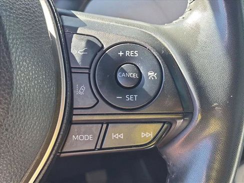 Used 2022 Toyota Corolla XSE FWD image 15