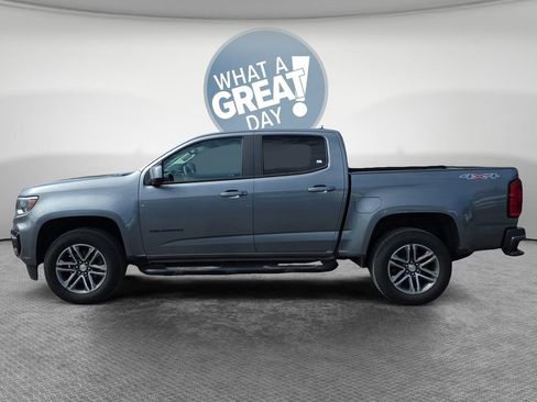 Used 2022 Chevrolet Colorado W/T w/ Custom Special Edition image 7