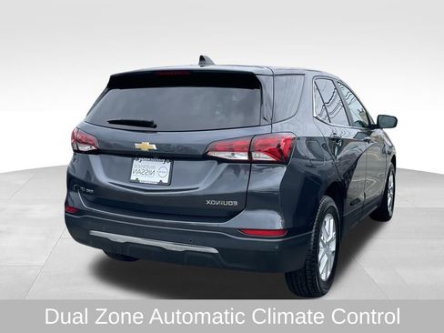 Used 2022 Chevrolet Equinox LT w/ Driver Convenience Package image 4