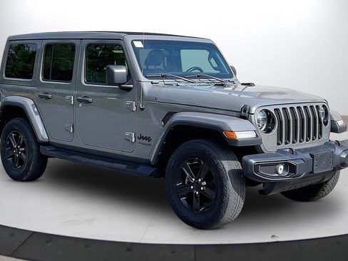 Certified 2022 Jeep Wrangler Unlimited Sahara AWD/4WD image 2