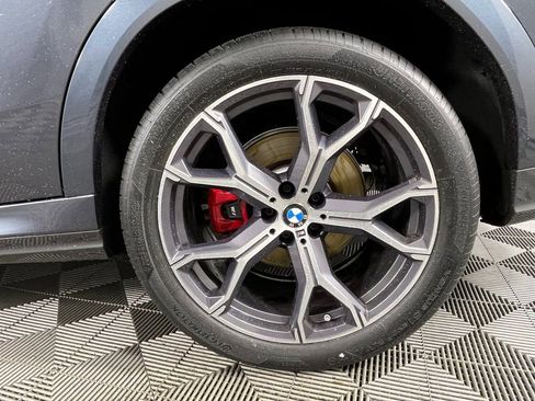 Used 2022 BMW X6 xDrive40i w/ M Sport Package image 15