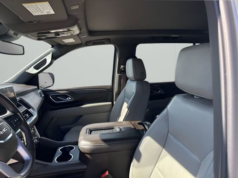 Used 2023 GMC Yukon XL SLT image 27