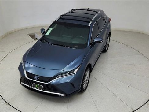 Used 2023 Toyota Venza Limited image 78