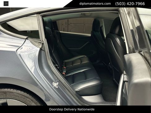 Used 2023 Tesla Model 3 Standard Range image 21