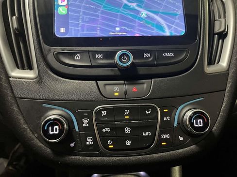 Used 2023 Chevrolet Malibu LT FWD image 19