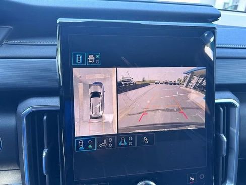 New 2026 GMC Acadia Elevation image 24