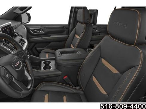 Used 2024 GMC Yukon AT4 AWD/4WD image 13
