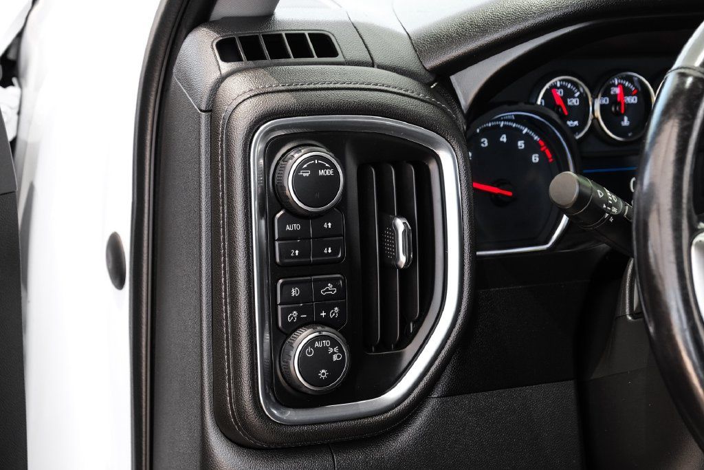 Used 2021 Chevrolet Silverado 1500 RST AWD/4WD image 27