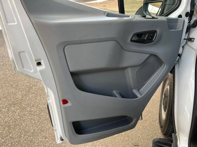 Used 2016 Ford Transit 350 XL RWD image 17