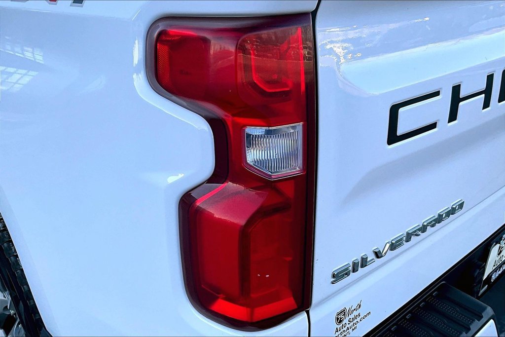 Used 2022 Chevrolet Silverado 1500 RST w/ True North Edition Plus AWD/4WD image 23