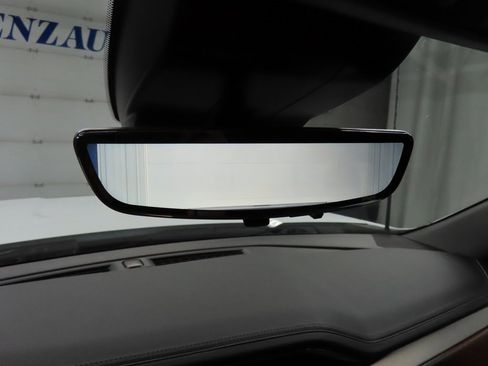 Used 2025 GMC Sierra 2500 Denali w/ Technology Package image 28