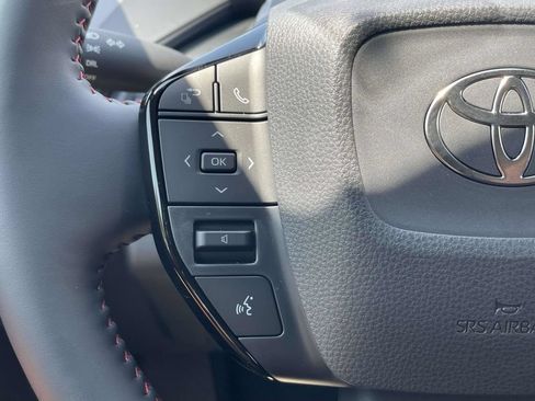 New 2026 Toyota Prius Plug-In Hybrid FWD image 30