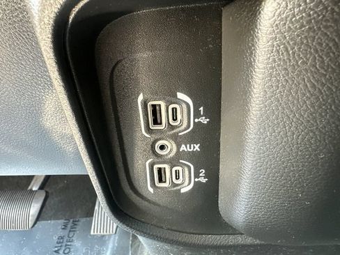 Used 2020 RAM 1500 Big Horn AWD/4WD image 31
