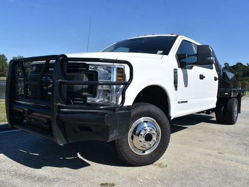 Used 2019 Ford F350 XL w/ Power Equipment Group image 5