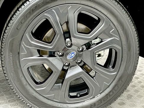 Used 2023 Subaru Ascent Onyx Edition image 11