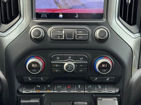 Used 2019 Chevrolet Silverado 1500 LT Trail Boss image 12