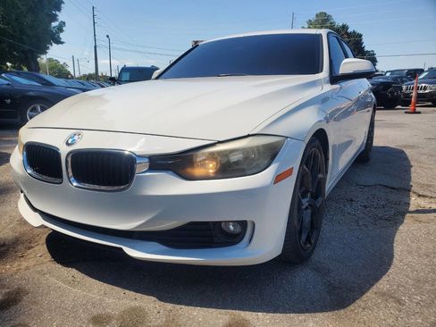 Used 2015 BMW 320i Sedan RWD image 3