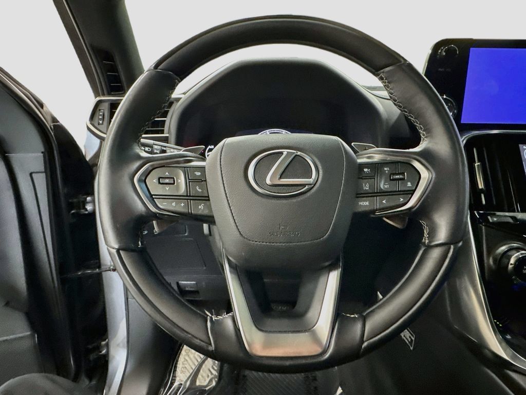 Used 2023 Lexus LX 600 4WD w/ Appearance Package image 11