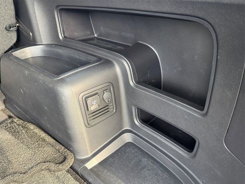 Used 2018 Toyota 4Runner SR5 image 17