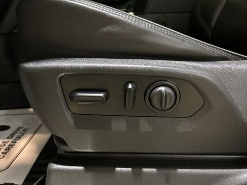 Used 2020 Chevrolet Silverado 3500 High Country AWD/4WD image 23