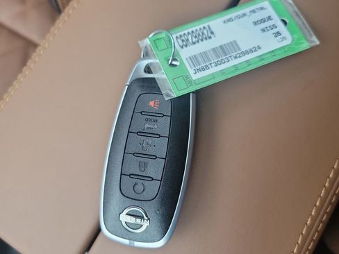 New 2026 Nissan Rogue Platinum image 29