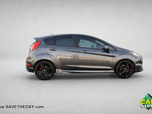 Used 2019 Ford Fiesta ST FWD image 9