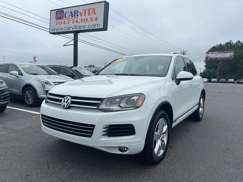 Used 2014 Volkswagen Touareg VR6 AWD/4WD image 1