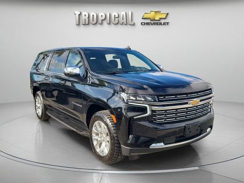 Used 2024 Chevrolet Suburban Premier AWD/4WD image 4