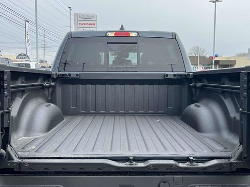 New 2026 RAM 1500 Laramie AWD/4WD image 19