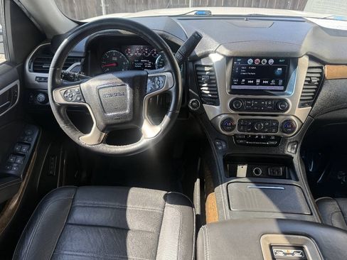 Used 2018 GMC Yukon Denali RWD image 7