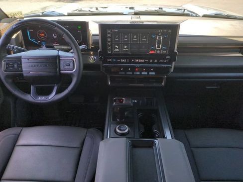 Certified 2025 GMC Hummer EV 3X w/ LPO, Dark Essentials Package AWD/4WD image 19