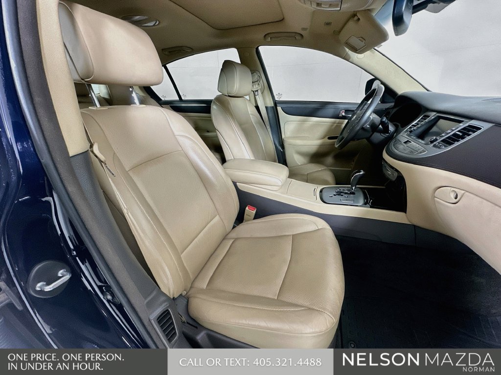 Used 2010 Hyundai Genesis 4.6 RWD image 31