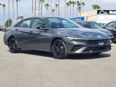 New 2026 Hyundai Elantra Sport FWD image 30