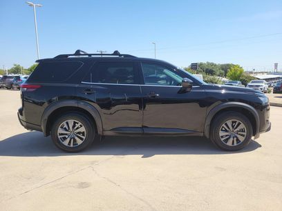 Used 2024 Nissan Pathfinder SV w/ SV Premium Package