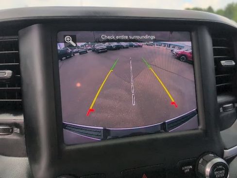 Used 2020 RAM 1500 Big Horn AWD/4WD image 34