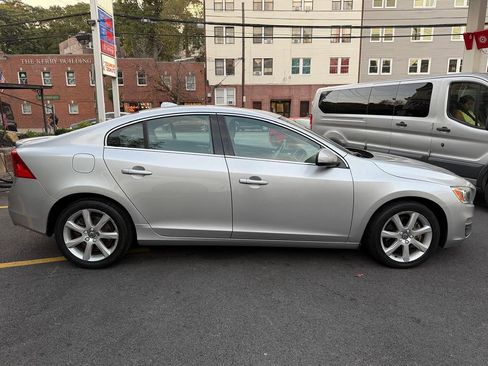 Used 2016 Volvo S60 T5 Premier w/ Climate Package image 5