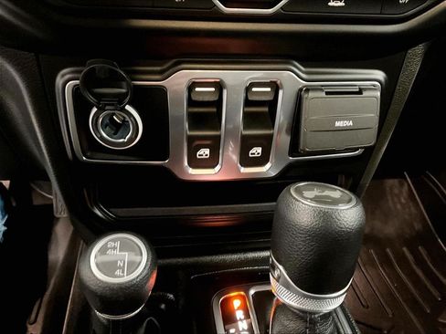 Used 2023 Jeep Wrangler Sport AWD/4WD image 26