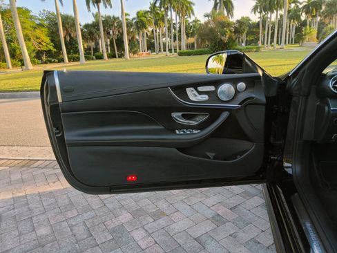 Used 2018 Mercedes-Benz E 400 E 400 Cabriolet 2D w/ Premium 2 Package image 3