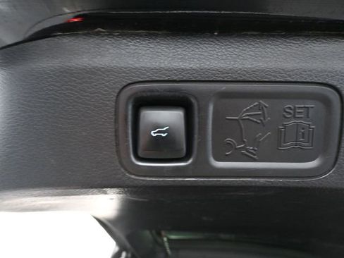 Used 2018 Ford Expedition Max XLT w/ Equipment Group 202A image 16