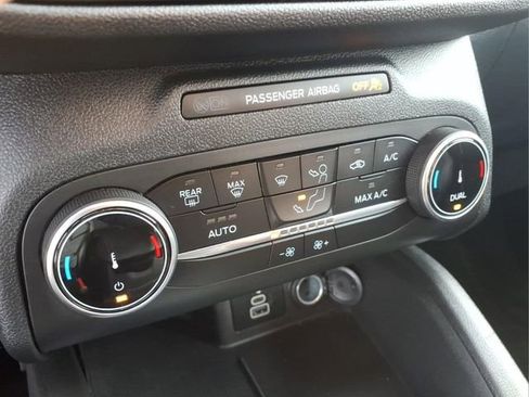 Used 2025 Ford Escape ST-Line AWD/4WD image 11