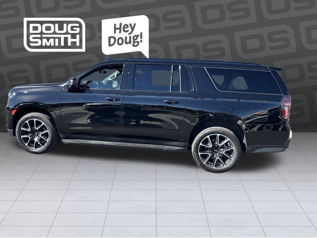 Used 2024 Chevrolet Suburban RST w/ Sport Performance Package AWD/4WD image 2