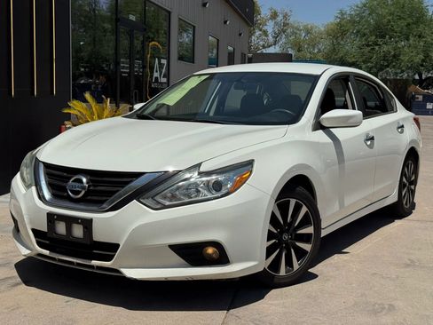 Used 2018 Nissan Altima 2.5 SV FWD image 1