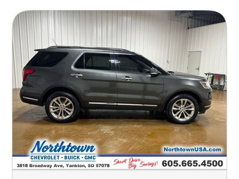 Used 2019 Ford Explorer Limited AWD/4WD image 6