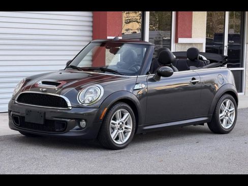 Used 2014 MINI Cooper S image 1